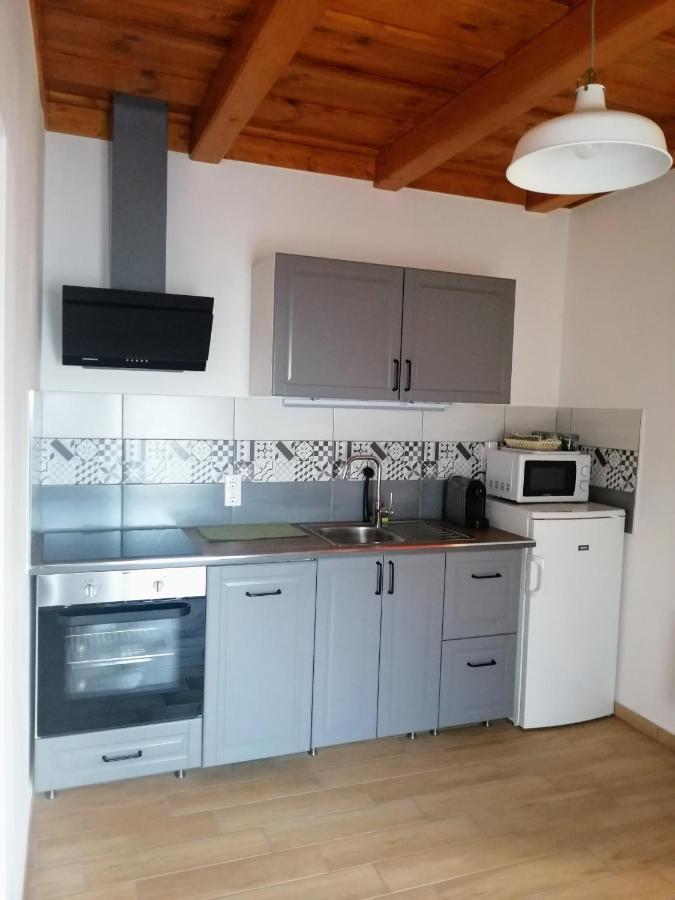 Kishid Vendeghaz Pilismarot Apartment Exterior photo